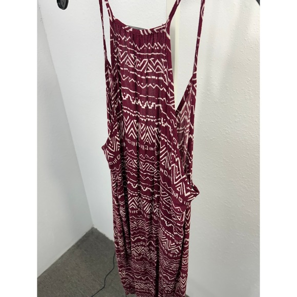 Forever 21 Dresses & Skirts - Forever 21 Womens Small Burgundy White Tribal Geometric Halter Mini Dress Boho